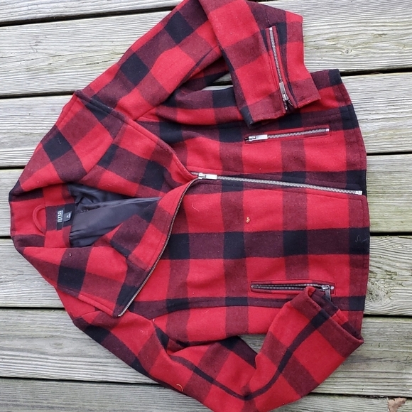 A.n.a Red Buffalo Plaid Side zip Jacket Xl perfect condition  lined - Picture 1 of 6